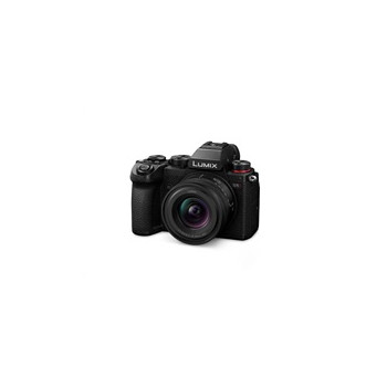 Panasonic Lumix S5D + 18-40 mm