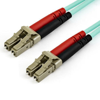 StarTech.com A50FBLCLC15 kabel optyczny 15 m LC OM3 Kolor Aqua