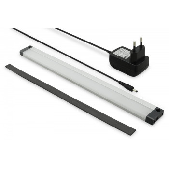 Oświetlenie LED do szaf teleinformatycznych stojących lub wiszących 19" mocowanie na magnes